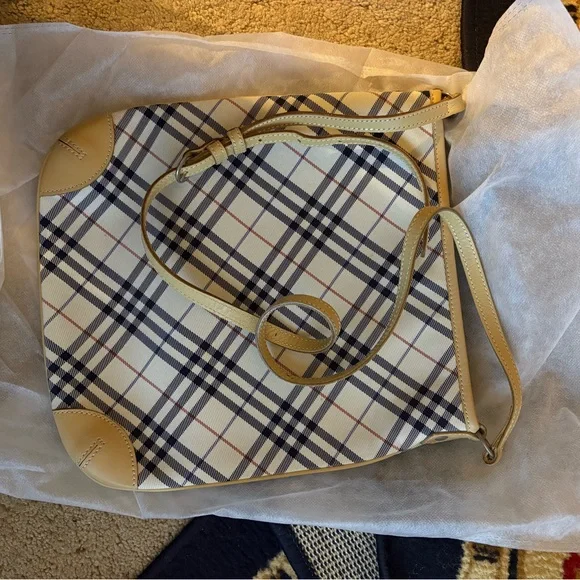 Burberry Tan and Blue Check Shoulder project - Picture 1 of 16